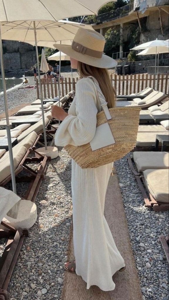 How to Dress Soft and Feminine This Summer 65