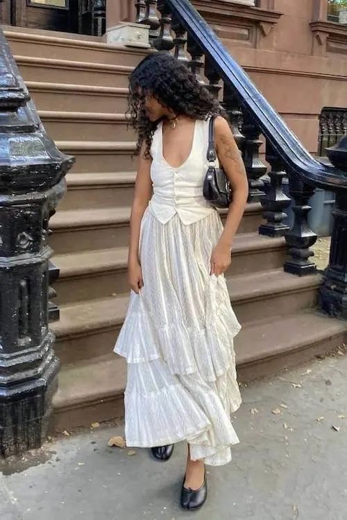 How to Dress Soft and Feminine This Summer 73