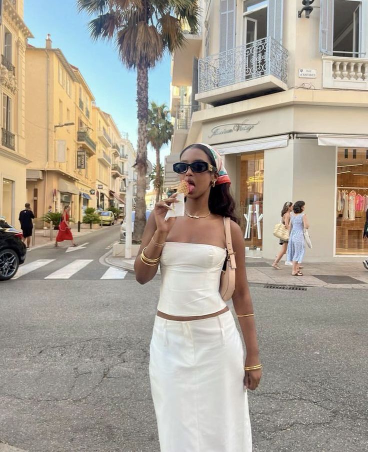 100+ Summer Outfit Ideas for Your Next Vacation 33
