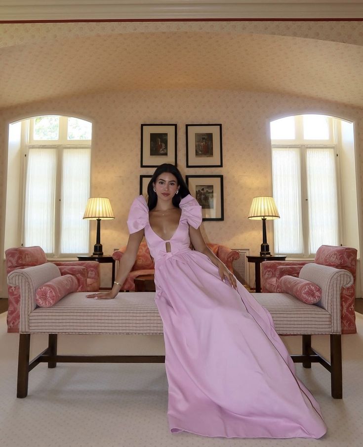 How to Dress Soft and Feminine This Summer 81