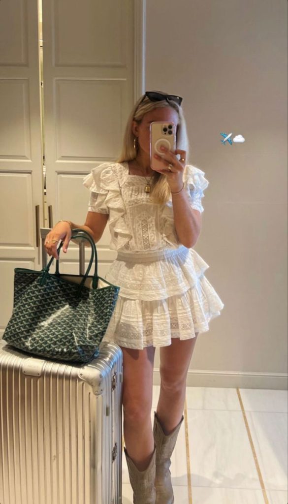 How to Dress Soft and Feminine This Summer 157